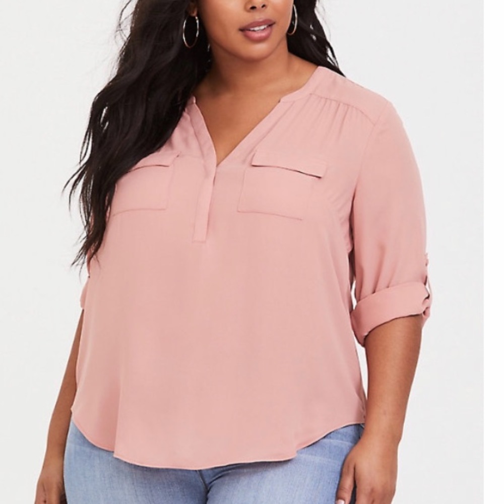 Torrid size 4 Harper georgette pullover in pink